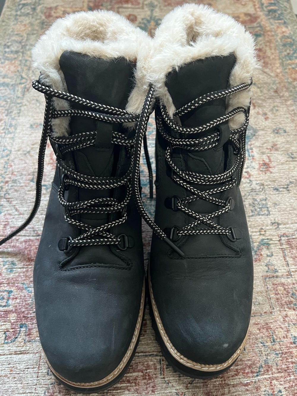 Toms Black Lace-Up Winter Boots with Cream Faux Fur Collar